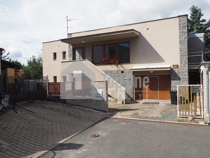 Pronájem bytu 2+kk, 90 m2/ zahrada/garáž, Karlovarská třída, Kamenné  Žehrovice - Fotka 1