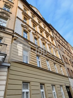 Prodej mezonetového bytu 4+kk, OV, 160 m2/terasa 40 m2/parkovací stání/sklep, Praha 2 -Lublaňská - Fotka 24