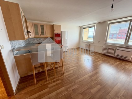 Pronájem bytu 3+kk, 78 m2, komora/lodžie, Pavlišovská Praha 9 - Fotka 7